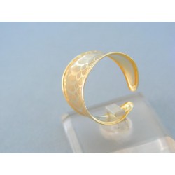 Zlatý dámsky prsteň žlté zlato vzorovaný široký DP270Z