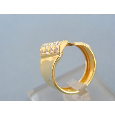 Moderný dámsky prsteň žlté zlato široký zirkóny