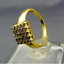 Zlatý dámsky prsteň s kamienkami žlté zlato VP53395Z