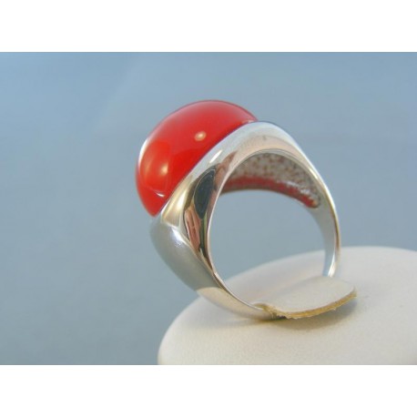 Elegantný dámsky prsteň strieborny červený kameň VPS56922