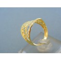 Elegantný dámsky prsteň žlté zlato so vzorom VP55210Z