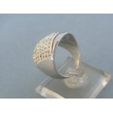 Strieborný prsteň elegantný kamienky VPS571018