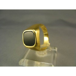 Zlatý pánsky prsteň s onyxom žlté zlato VP65570Z