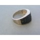 Strieborný prsteň čierné krištáliky VPS60595