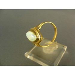 .Zlatý prsteň ozdobený opalom žlté zlato DP59334Z