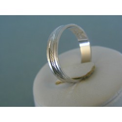 Strieborný prsteň vzorovaný obrúčka VPS64302