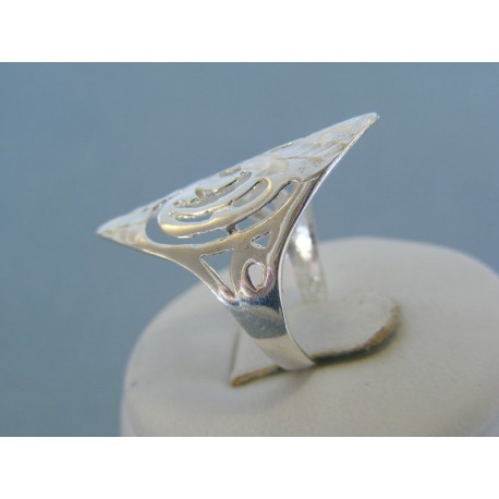 Strieborný dámsky prsteň vzorovaný DPS56298 925/1000 2.98g