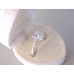 Žiarivý dámsky strieborný prsteň Srdiečko v korunke zirkóny VPS60275 925/1000 2,75 g