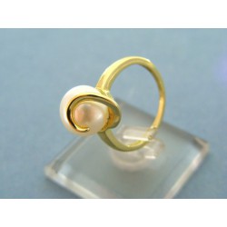 Zlatý prsteň žlté zlato s bielou perlou VP55387Z