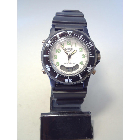 Pánske náramkové hodinky MPM V-3215