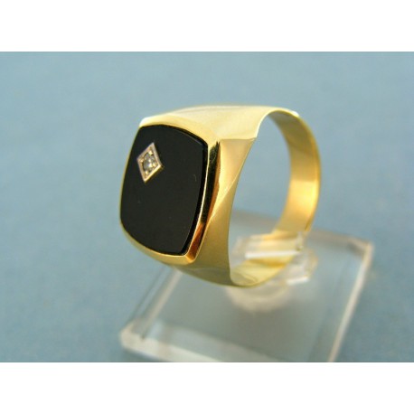 Pánsky zlatý prsteň onyx so zirkónom hranatý tvar