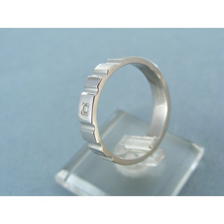 Pánsky prsteň biele zlato jednoduchý tvar s kamienkom