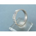 Zlatý pánsky prsteň biele zlato jednoduchý tvar s diamantom VP65589BP