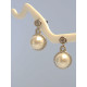 Jemne visiace ródiované dámske napichovacie naušnice s perlou a kamienkami VAS241 925/1000 2,41 g