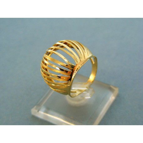 Veľký prsteň netradičného tvaru žlté zlato