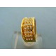 Mohutný zlatý prsteň s kamienkami v žltom zlate