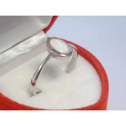 Ródiovaný dámsky strieborný prsteň biely opál VPS59213 925/1000 2,13 g