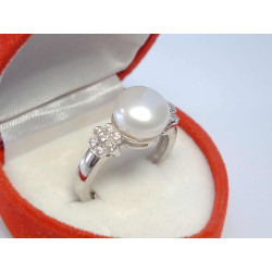 Dámsky strieborný prsteň s perličkou a kamienkami ródium VPS51327 925/1000 3,27 g