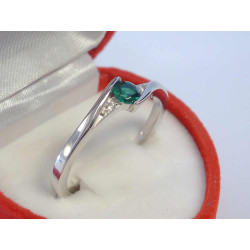 Jemný dámsky strieborný prsteň zelené očko zirkóny ródium VPS63253 925/1000 2,53 g