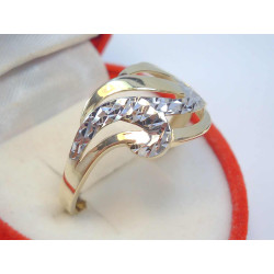 Kombinovaný dámsky zlatý prsteň so zárezmi VP63188V 14 karátov 585/1000 1,88 g