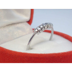 Strieborný rhodiovaný prsteň zdobený krúžkami na obruči VPS51106 925/1000 1,06g