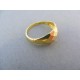 Moderný dámsky prsteň žlté zlato jemné výčnelky