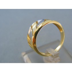Zlatý dámsky prsteň moderný tvar žlté biele zlato DP57443V