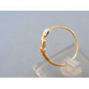 Zlatý prsteň jemný žlté biele zlato kamienok točená vlnka DP57145V