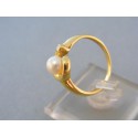 Zlatý prsteň s krásnou perlou a kamienkom žlté zlato DP57320Z